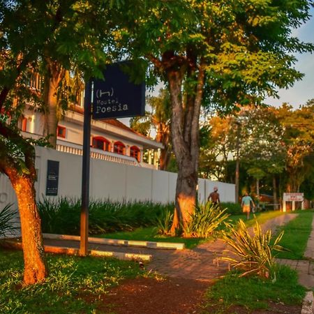 Hostel Poesia Фос-ду-Игуасу Экстерьер фото
