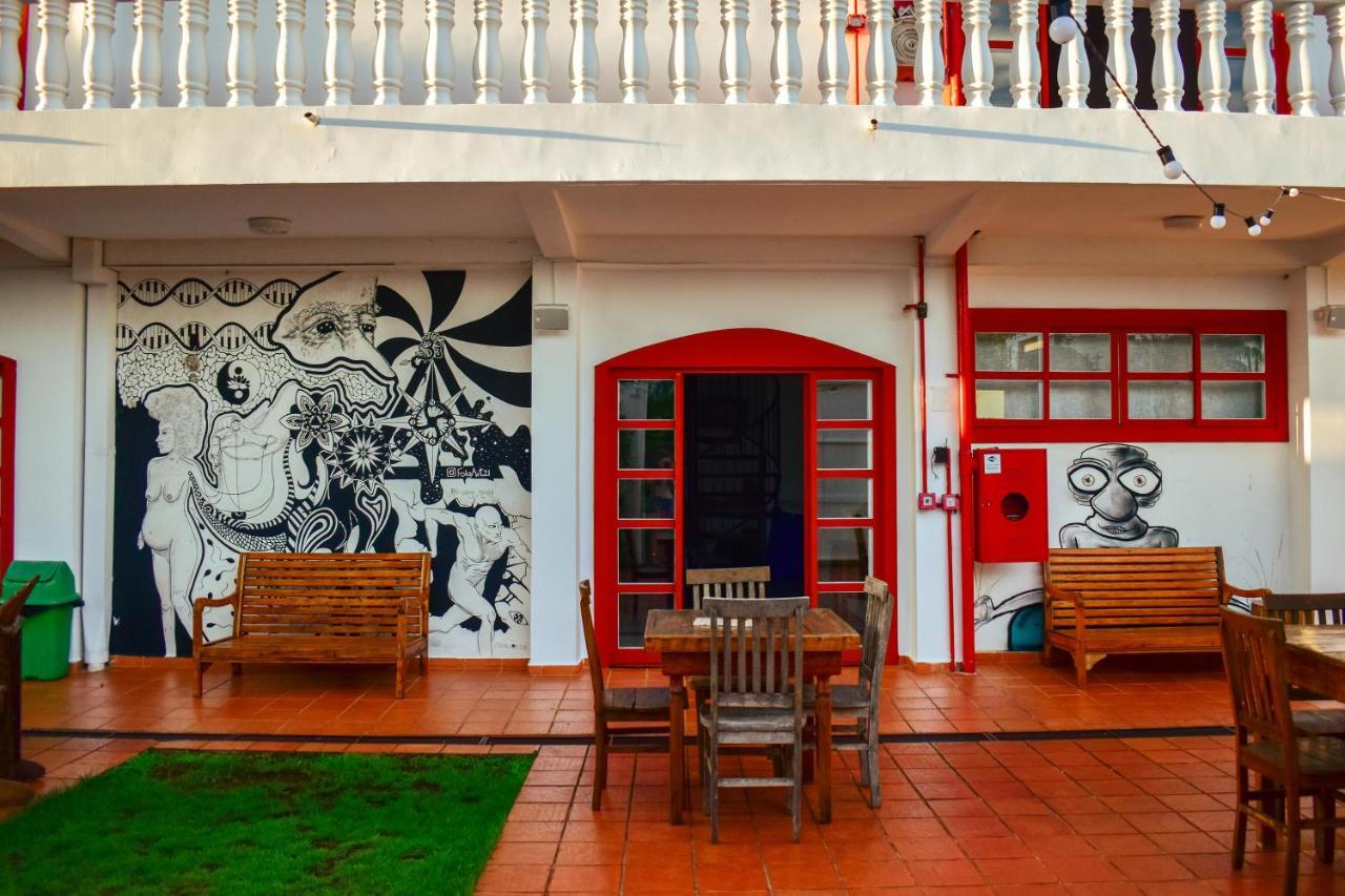Hostel Poesia Фос-ду-Игуасу Экстерьер фото