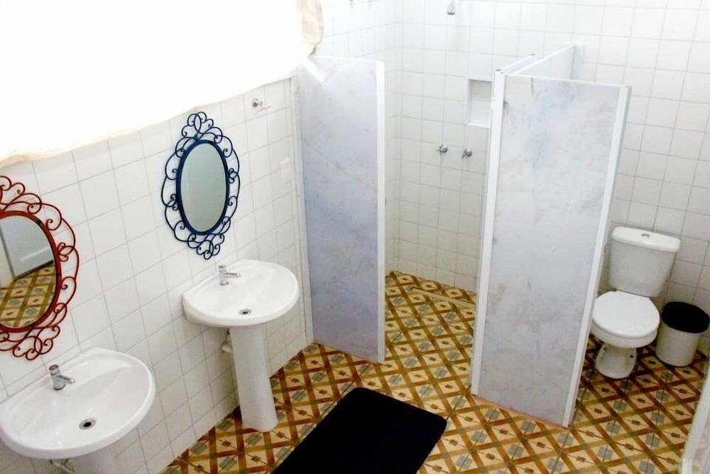 Hostel Poesia Фос-ду-Игуасу Экстерьер фото