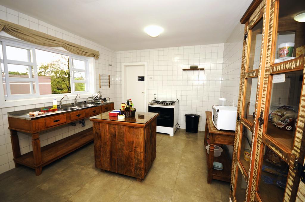 Hostel Poesia Фос-ду-Игуасу Экстерьер фото